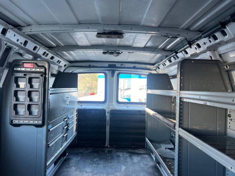 2024 Chevrolet Express 3500