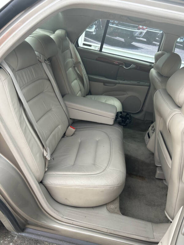 2002 Cadillac DeVille