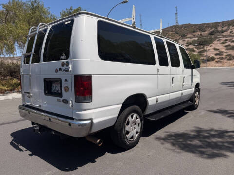 2013 Ford E-Series E-350 SD XLT