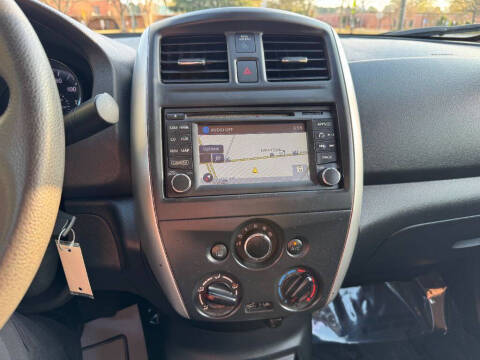 2016 Nissan Versa 1.6 SV