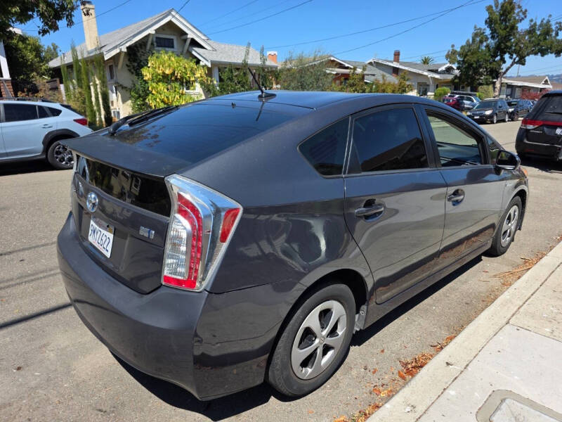 2012 Toyota Prius Two
