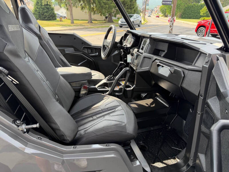 2025 Polaris General XP 1000 Premium