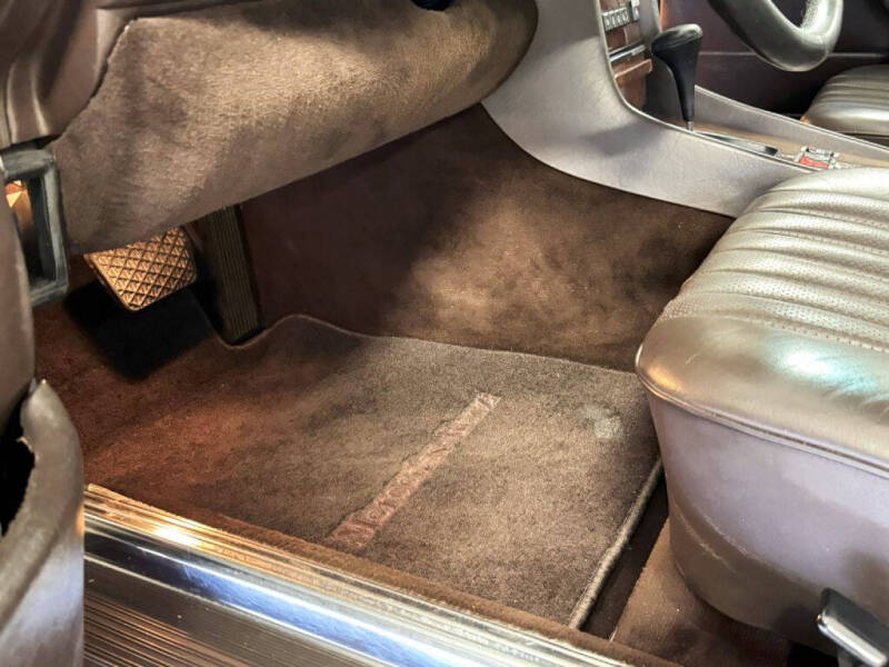 1989 Mercedes-Benz 560-Class 560 SL