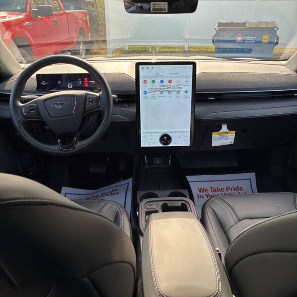 2025 Ford Mustang Mach-E Premium