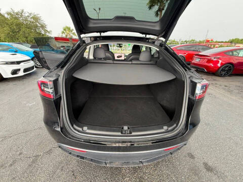 2023 Tesla Model Y Performance