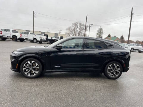 2022 Ford Mustang Mach-E Premium