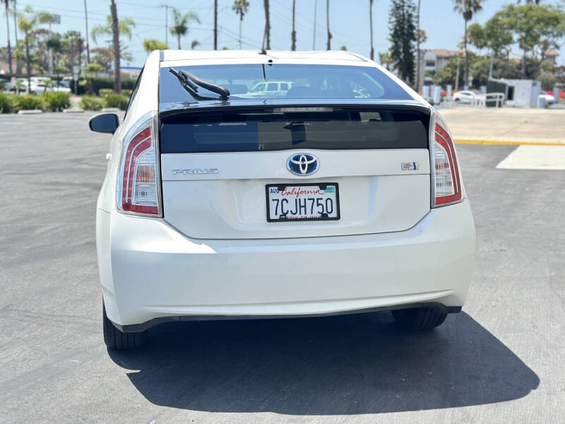 2013 Toyota Prius Two