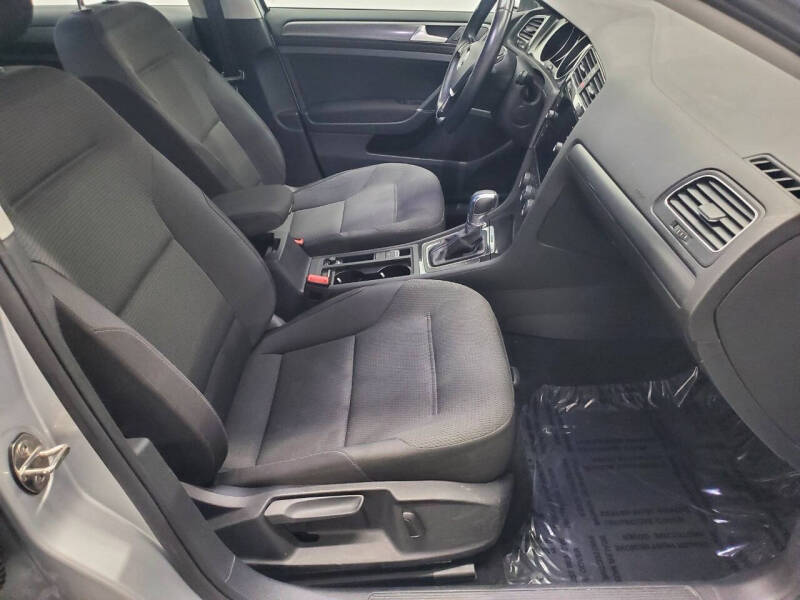 2019 Volkswagen e-Golf SE