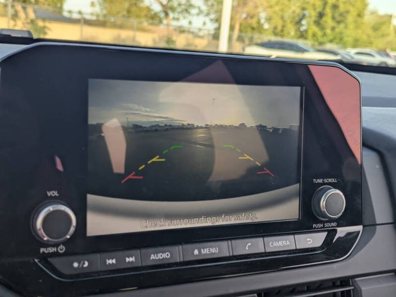 2024 Nissan Pathfinder S