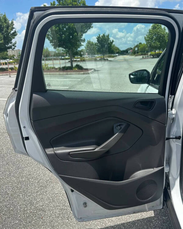 2017 Ford Escape S