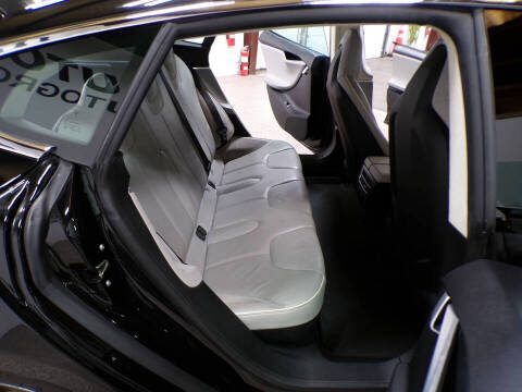 2013 Tesla Model S Performance