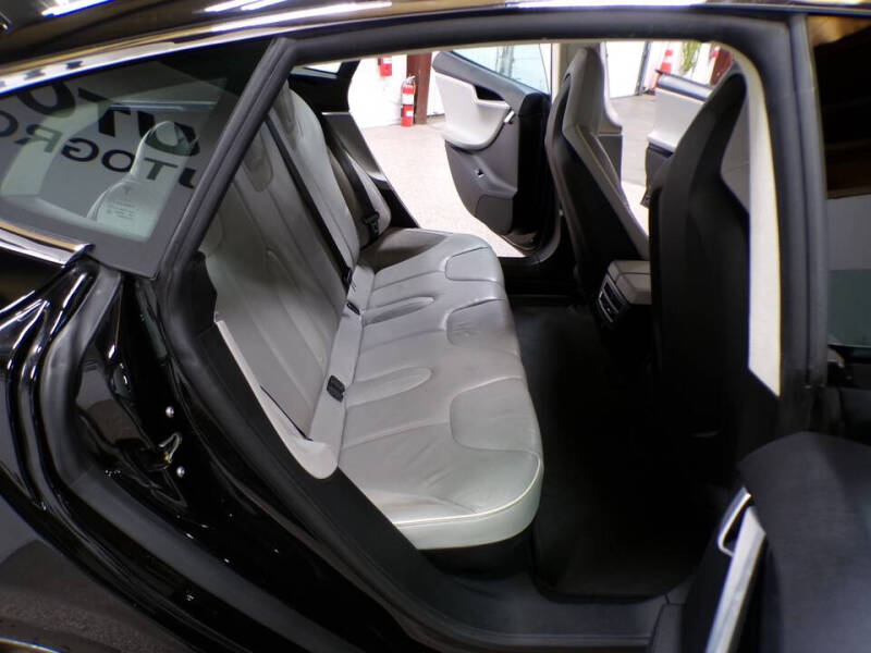 2013 Tesla Model S Performance