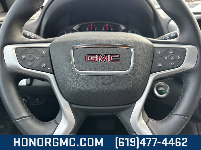 2024 GMC Terrain SLT