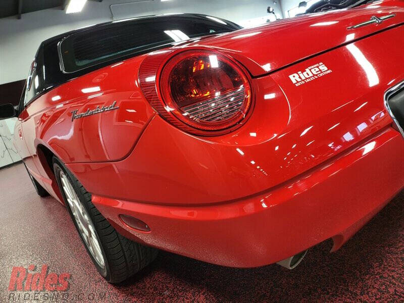 2004 Ford Thunderbird Deluxe