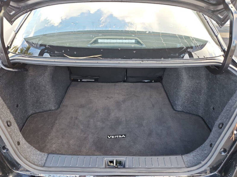 2024 Nissan Versa SV