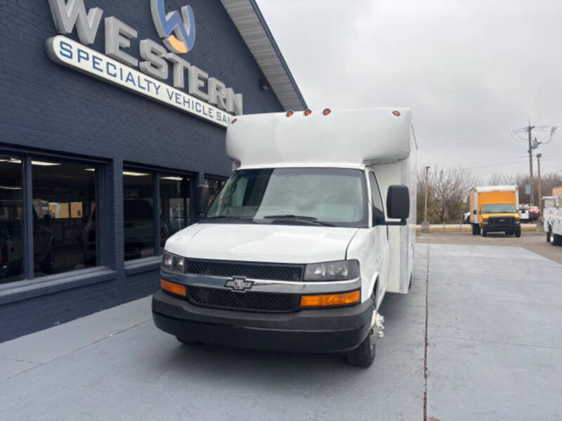 2020 Chevrolet Express FedEx Box Van