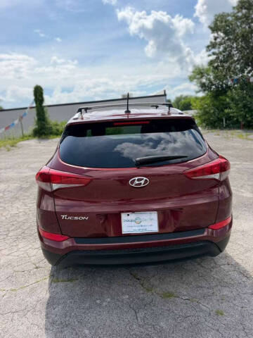 2016 Hyundai Tucson SE