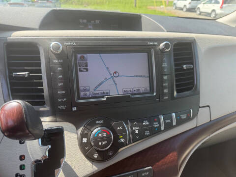 2014 Toyota Sienna Limited 7-Passenger