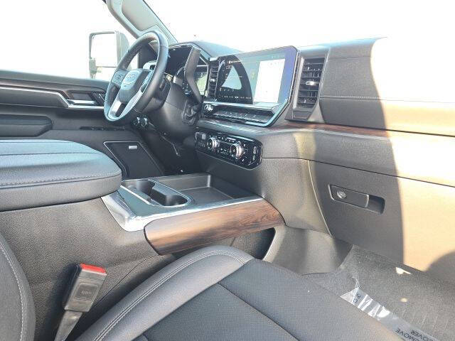 2025 GMC Sierra 2500HD