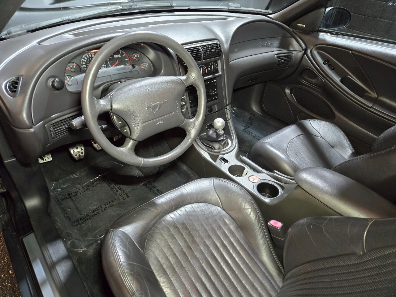 2001 Ford Mustang 9