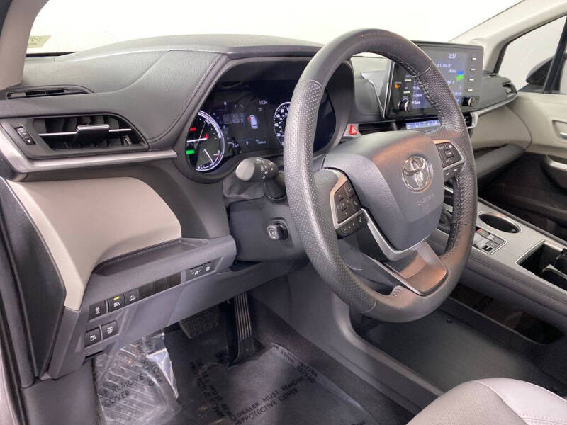 2024 Toyota Sienna Limited 7-Passenger