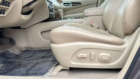 2014 Nissan Pathfinder SL