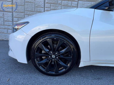 2016 Nissan Maxima