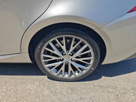 2016 Lexus IS 200t