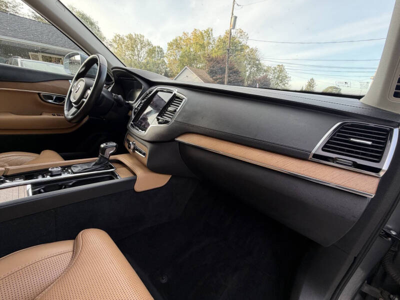 2016 Volvo XC90 T6 Inscription