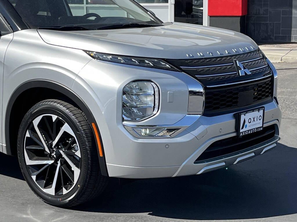 2024 Mitsubishi Outlander for sale at Axio Auto Boise in Boise, ID