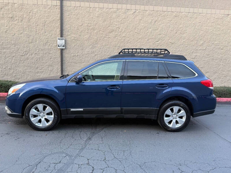 2011 Subaru Outback 2.5i Premium