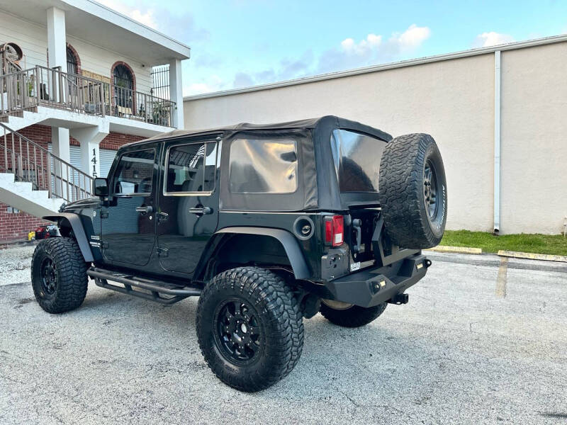 2012 Jeep Wrangler Unlimited Sport photo 11