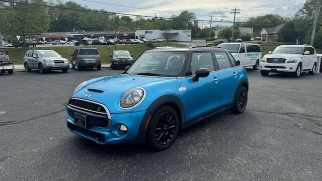 2017 MINI Hardtop 4 Door for sale at Backroads Motorsports in Alexandria, KY