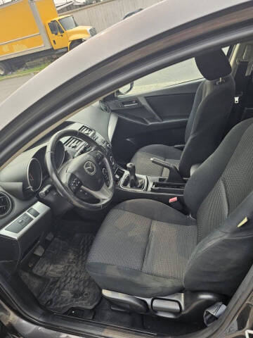 2013 Mazda MAZDA3 i Touring