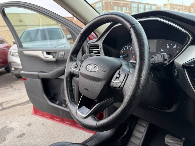 2020 Ford Escape SEL