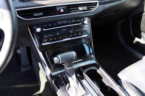 2020 Kia Cadenza Limited