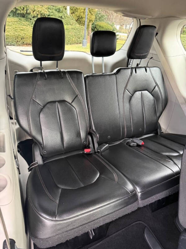 2018 Chrysler Pacifica Touring L