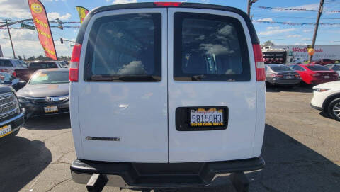 2019 Chevrolet Express 2500