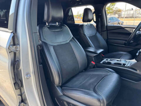 2022 Ford Explorer ST