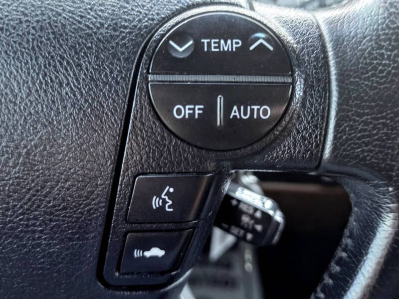 2013 Toyota Sequoia Platinum