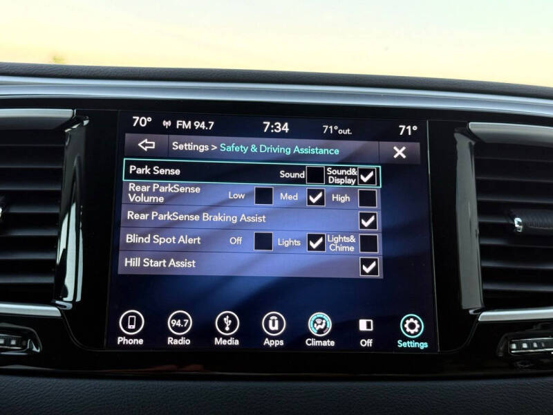2018 Chrysler Pacifica Hybrid Touring Plus