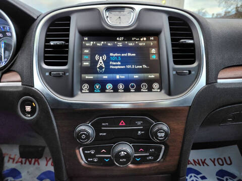 2017 Chrysler 300 C Platinum