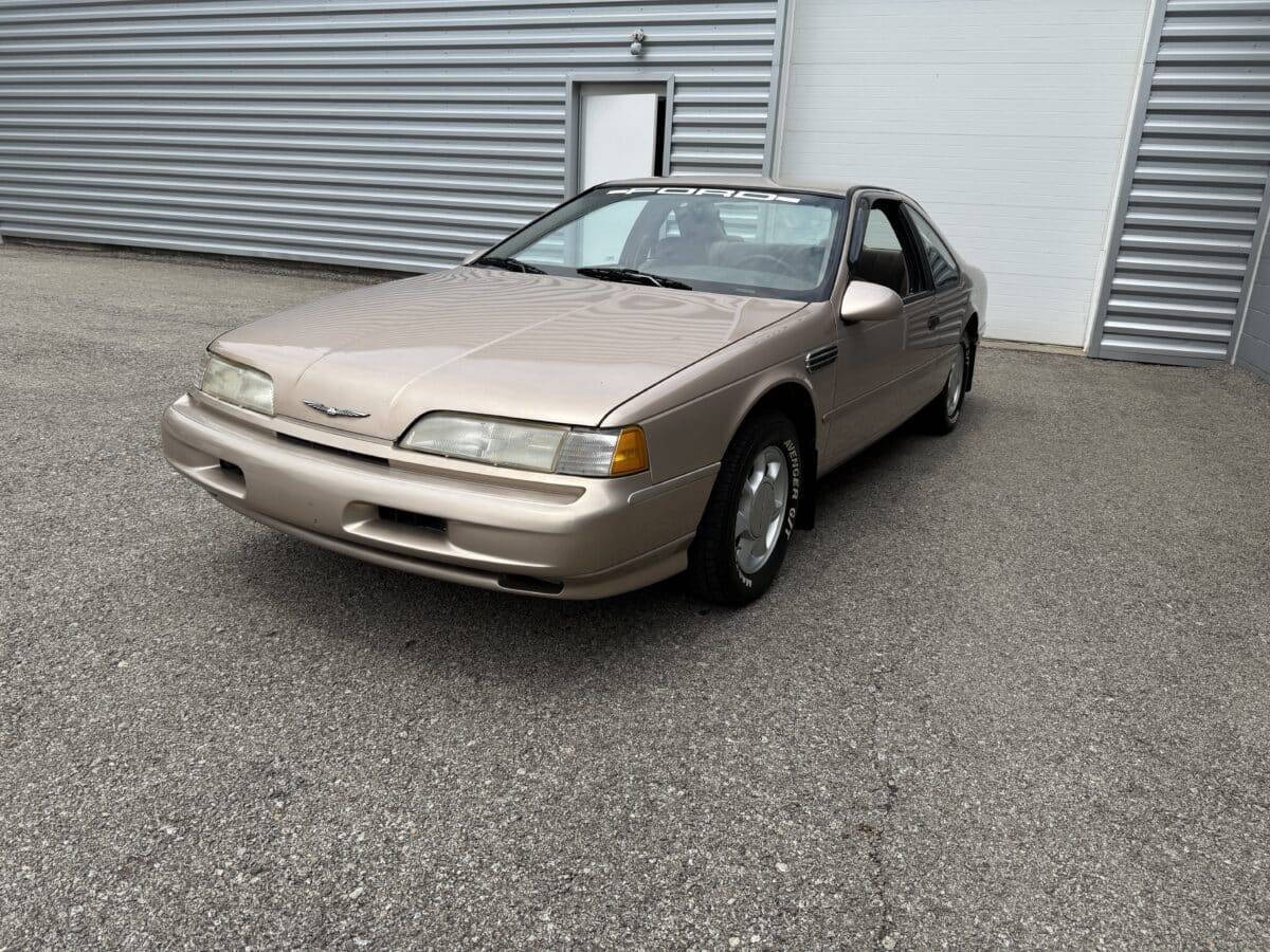 1993 Ford Thunderbird 60