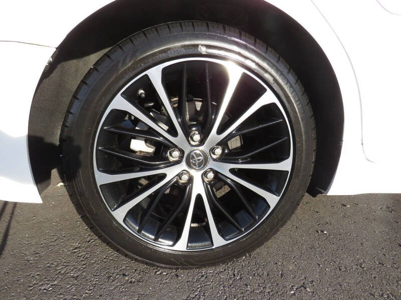 2018 Toyota Camry SE