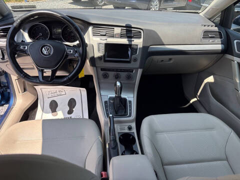 2015 Volkswagen Golf TSI S