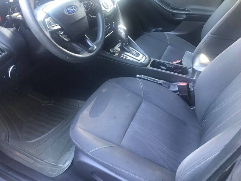 Image 10 of 2016 Ford Focus SE