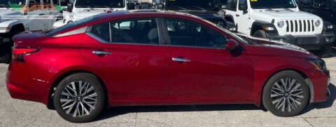 2023 Nissan Altima for sale at GATOR'S IMPORT SUPERSTORE in Melbourne FL