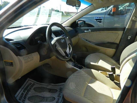 2013 Hyundai Accent GLS