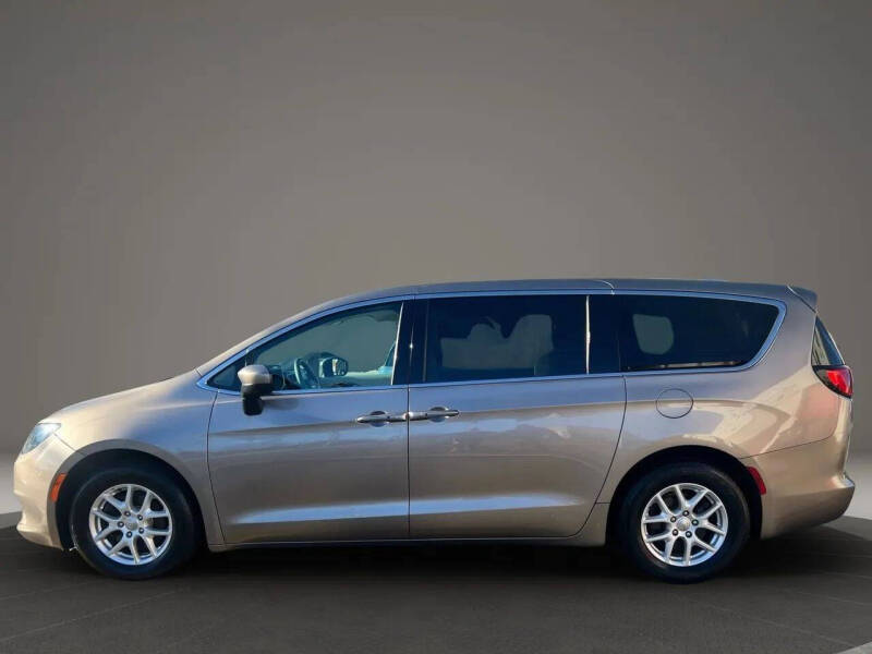 2017 Chrysler Pacifica Touring