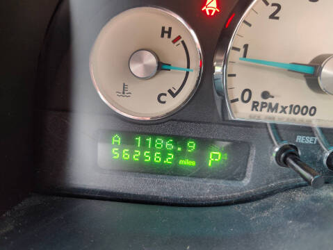 2004 Ford Thunderbird Deluxe